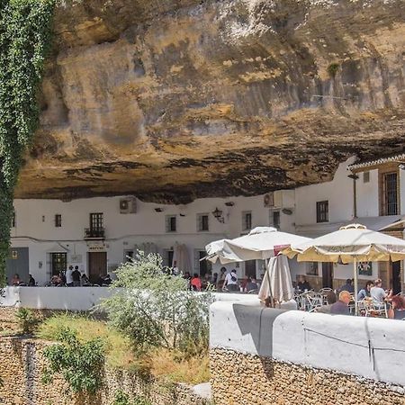 Cuevas del BecerroCasa La Puerta De Rondaアパートメント エクステリア 写真